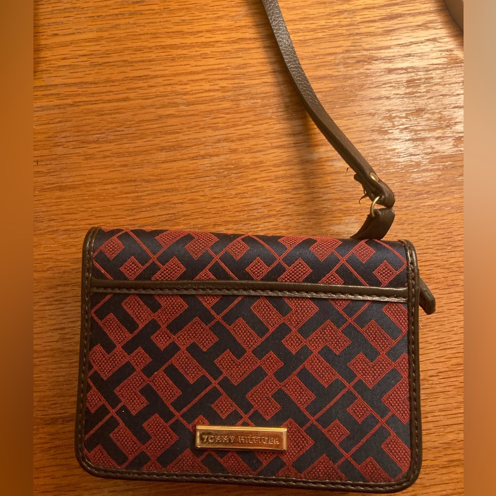 Tommy Hilfiger Clutch